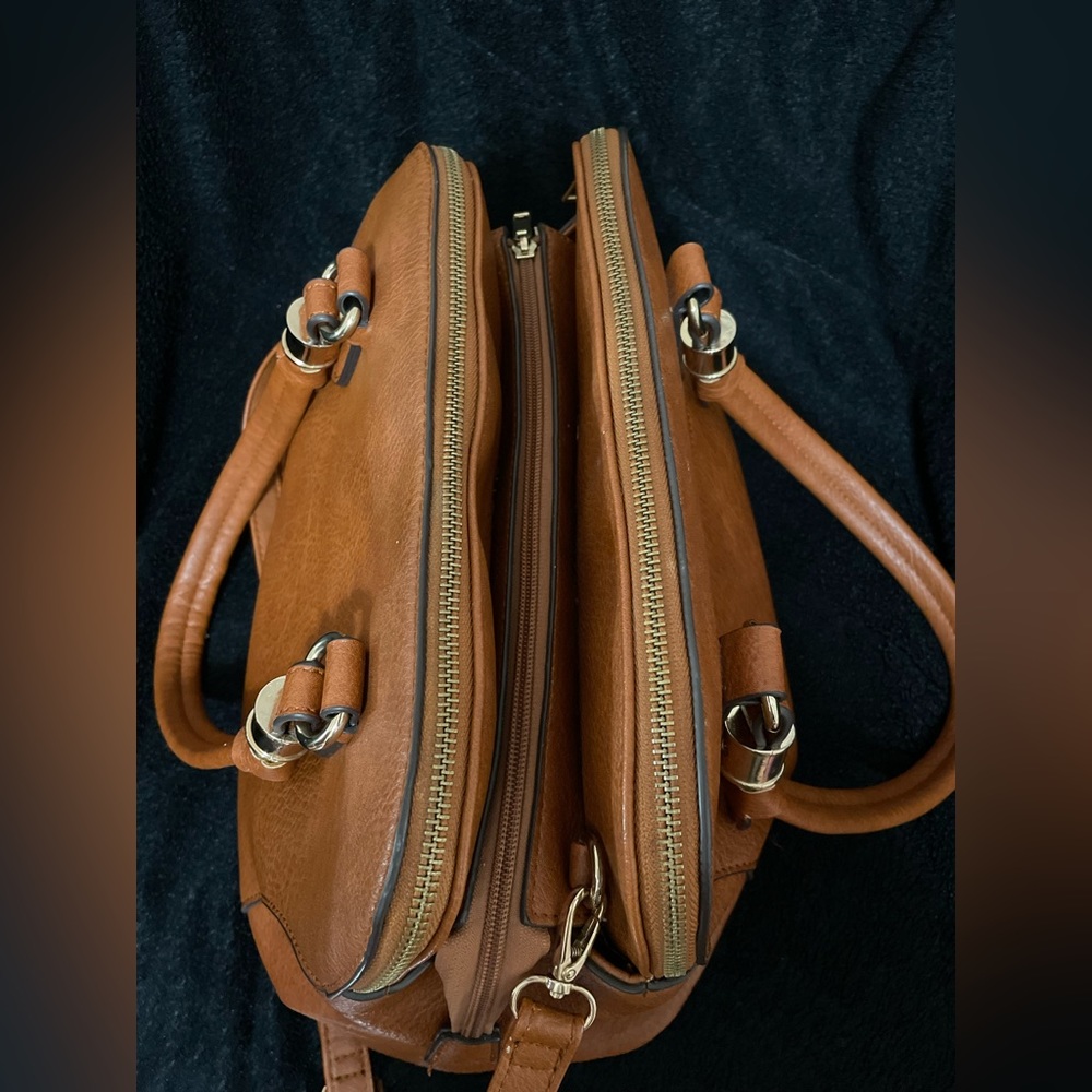 ‼️Coming Soon‼️ Cognac Bag - Picture 2 of 9